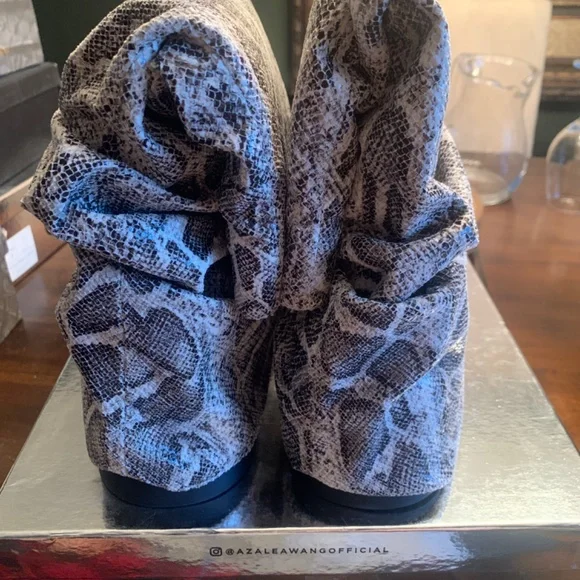 Azalea Wang Combat Boots - Picture 4 of 6